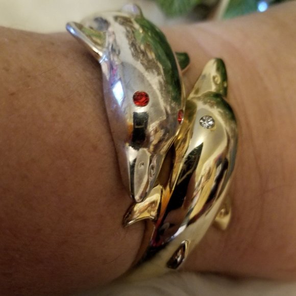 Vintage Spring Dbl Dolphin Gold & Silver Bracelet - Picture 2 of 9